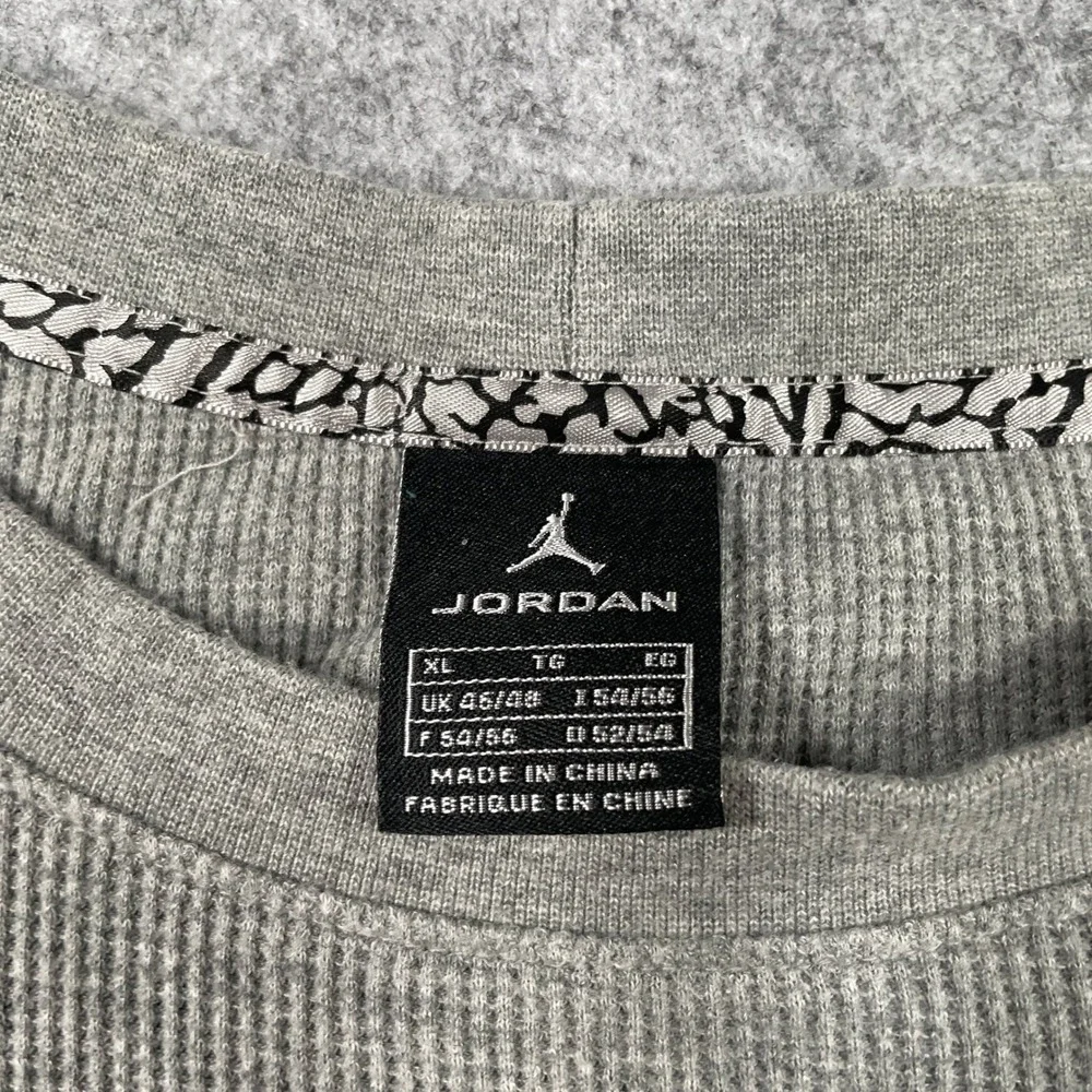 Jordan Mens Shirt XL Gray Long Sleeve Athletic Streetwear Knit Waffle Air
